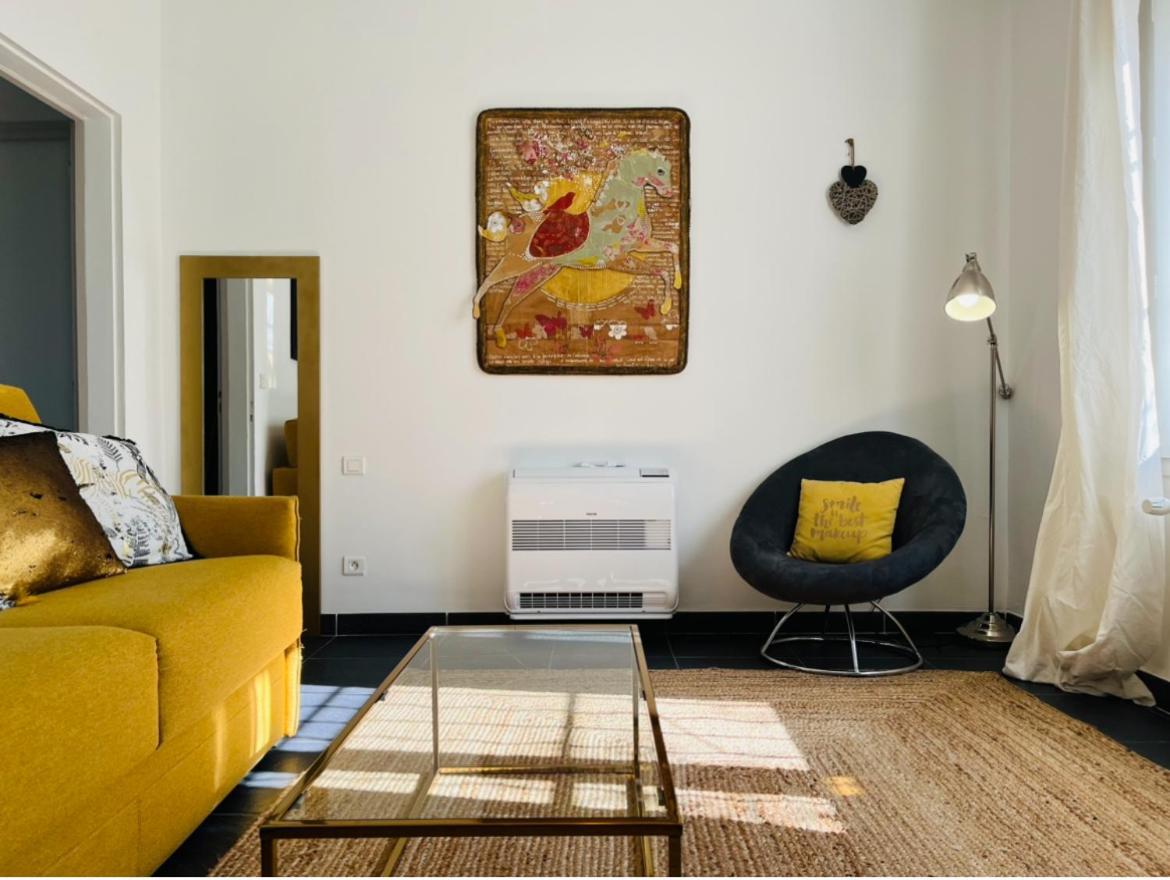 Appartement Proche Avignon Au Calme à Les Angles  Extérieur photo